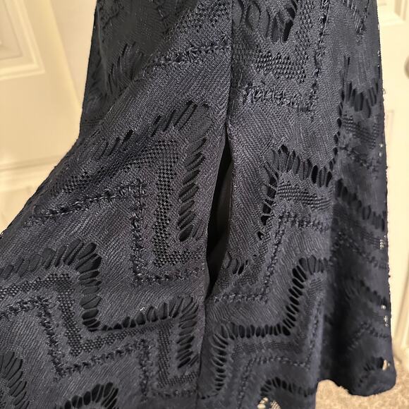 Donna Morgan - Size 4 - Blue lace dress - Picture 9 of 9